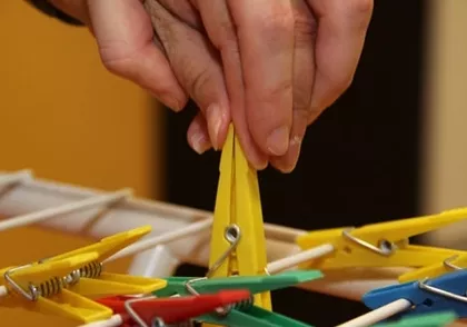 ADL Training und Versorgung schwer kranker Menschen im Alltag
